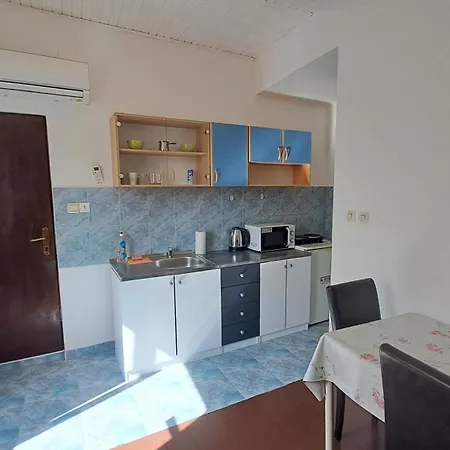 Arch- Budget Doublebed In Center 3*