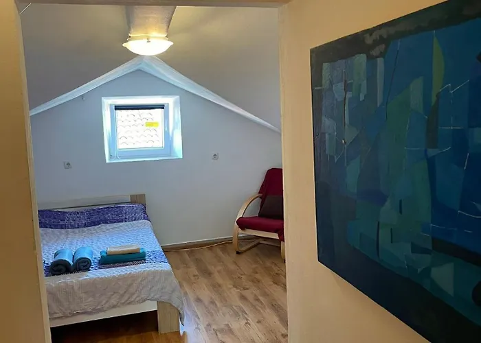 招待所 Arch- Budget Doublebed In Center 普拉