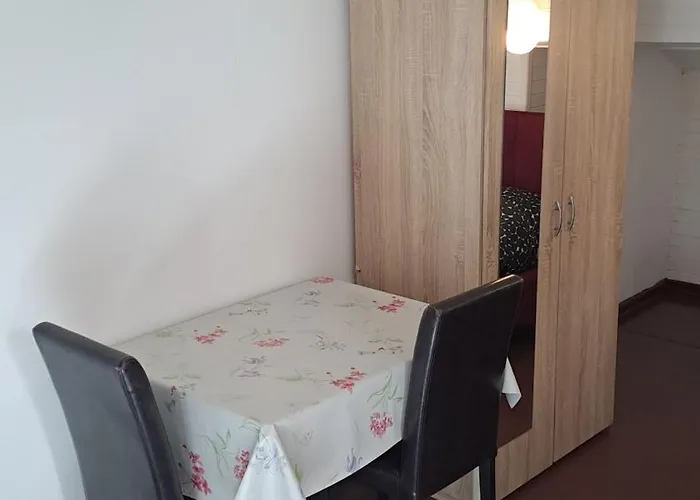 Arch- Budget Doublebed In Center Pensjonat