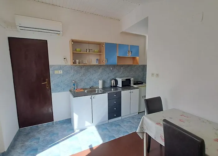 Arch- Budget Doublebed In Center 3*